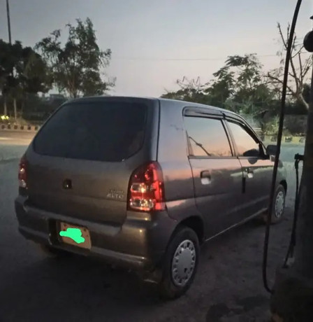 suzuki-alto-2010-big-6