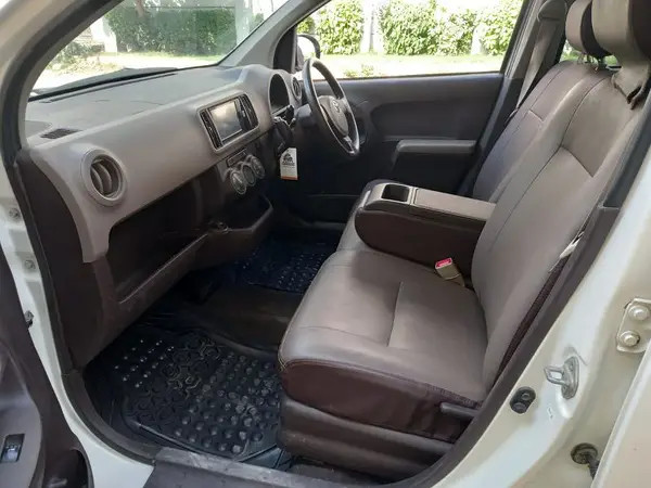 toyota-passo-2014-2017-big-5