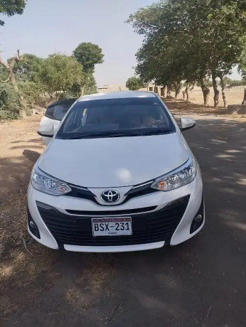 toyota-yaris-15-ativ-2021-big-0