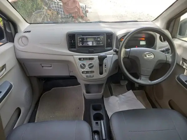 daihatsu-mira-2014-2017-big-6