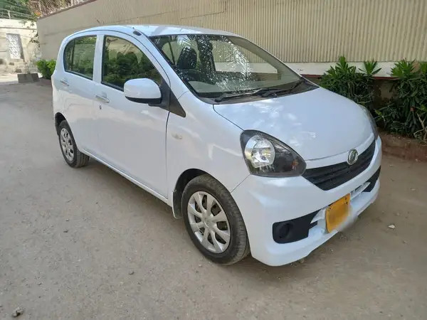 daihatsu-mira-2014-2017-big-1