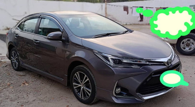 toyota-corolla-altis-grande-x-cvt-i-18-big-4