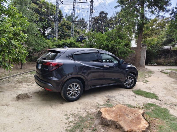 honda-vezel-z-big-9