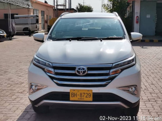 toyota-corolla-hatchback-sport-hybrid-gz