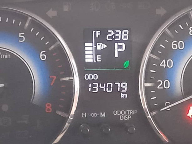 toyota-corolla-hatchback-sport-hybrid-gz-big-6