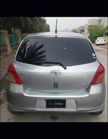 toyota-vitz-f-10-big-4