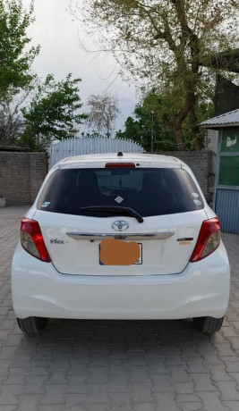 toyota-vitz-f-safety-10-big-9