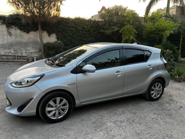 toyota-aqua-s-big-2