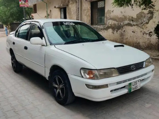 toyota-corolla-xe