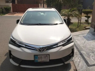 toyota-corolla-altis-grande-x-cvt-i-18-beige-interior
