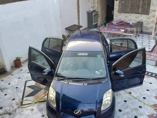 toyota-vitz-f-10
