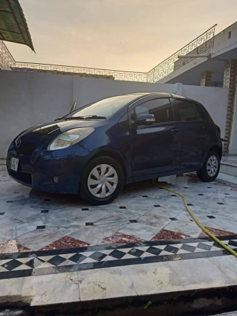 toyota-vitz-f-10-big-7