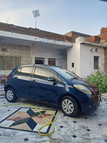 toyota-vitz-f-10-big-8