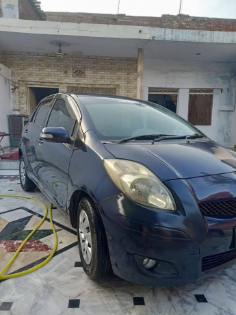 toyota-vitz-f-10-big-5