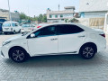 toyota-corolla-altis-16-x-cvt-i-small-1