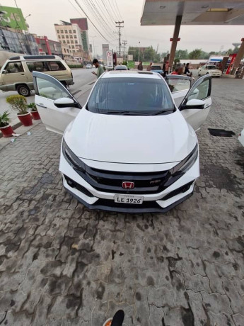 honda-civic-oriel-big-2
