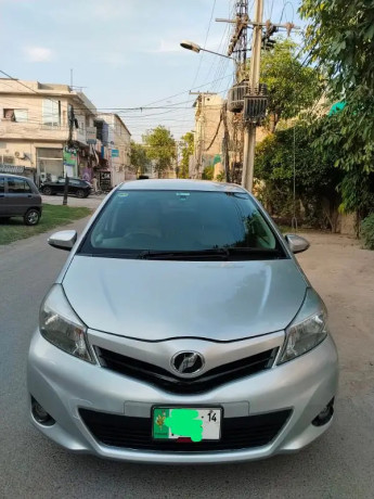 toyota-vitz-f-13-big-1