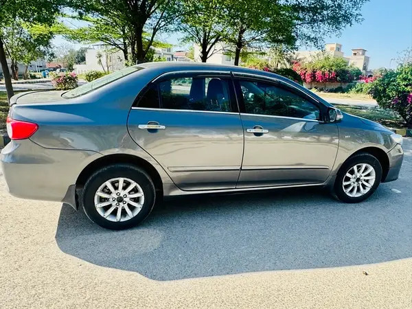 toyota-corolla-big-2