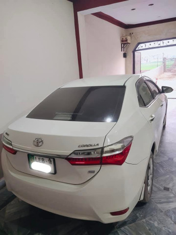 toyota-corolla-altis-x-manual-16-big-1