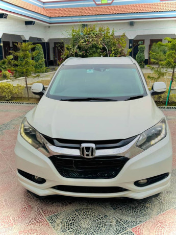 honda-vezel-z-big-0