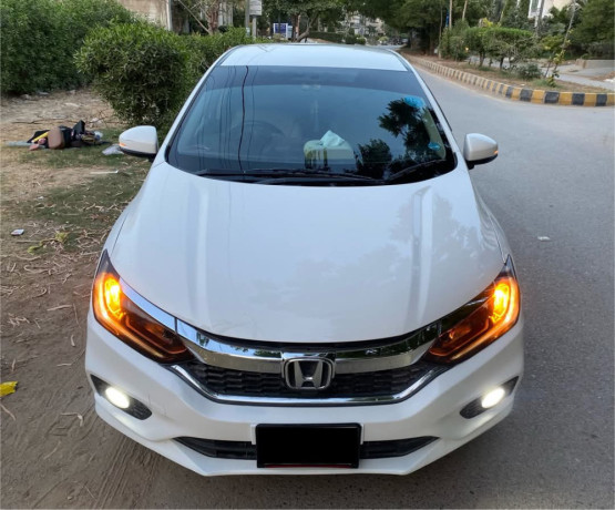 honda-city-15l-aspire-cvt-big-1