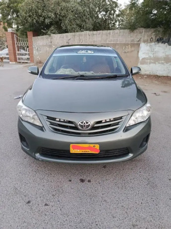toyota-corolla-gli-2012-big-1