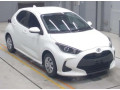 toyota-yaris-20212025-small-3