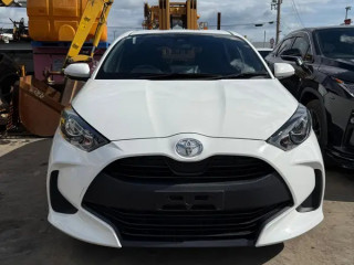 toyota-yaris-20212025