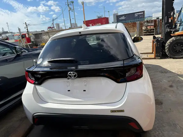 toyota-yaris-20212025-big-4
