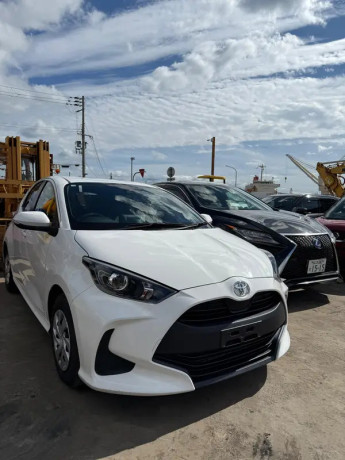 toyota-yaris-20212025-big-1