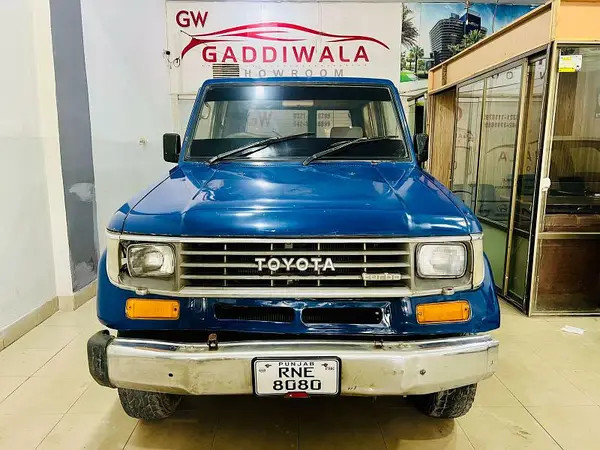 toyota-land-cruiser-zx-gasoline-35l-big-1
