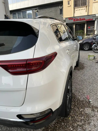 kia-sportage-fwd-21-big-3