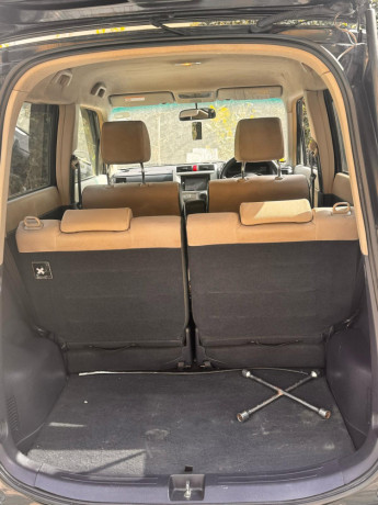 honda-zest-dynamic-big-0