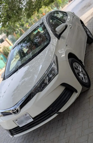 toyota-corolla-gli-2017-big-3