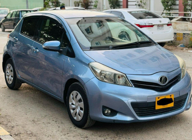 toyita-vitz-big-3