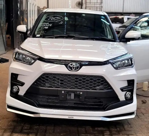 toyota-raize-2019-big-0