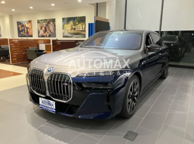 bmw-i7-m70-pro-2025-big-0