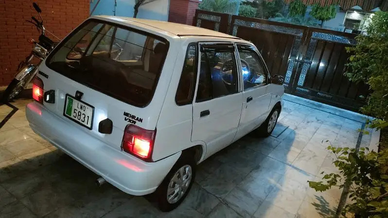 suzuki-mehran-vxr-euro-ii-big-0