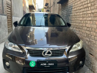 lexus-ct200h-2013