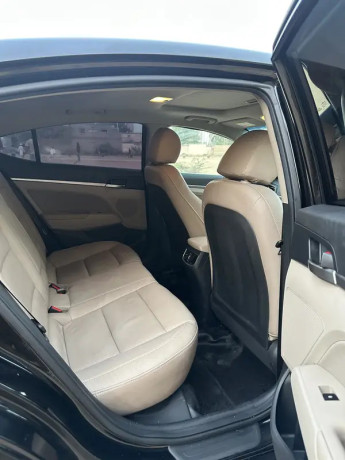 hyundai-elantra-gls-20-big-11