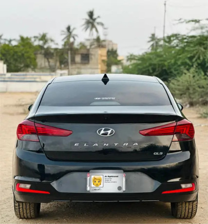 hyundai-elantra-gls-20-big-3