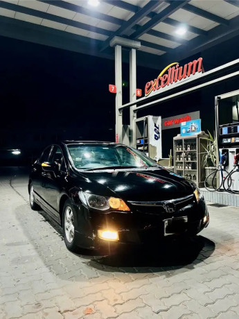 honda-civic-reborn-2010-full-optional-big-0