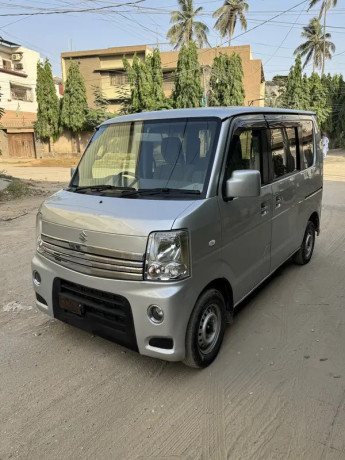 suzuki-every-wagon-20142019-big-2