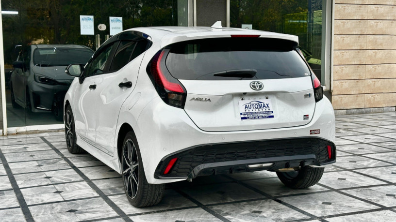 toyota-aqua-gr-sports-package-2023-big-3