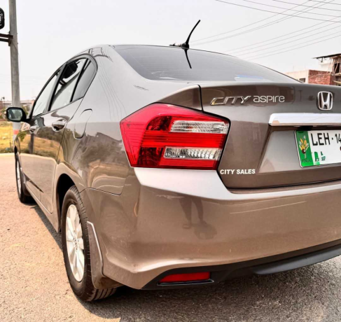 honda-city-12l-mt-big-4