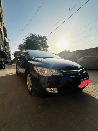 honda-civic-oriel-big-0