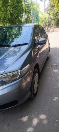 honda-city-12l-mt-big-2