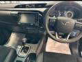 toyota-hiace-luxury-wagon-high-grade-small-3