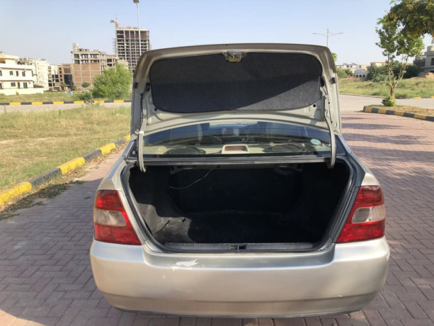 toyota-corolla-axio-g-big-2