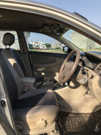 toyota-corolla-axio-g-big-9
